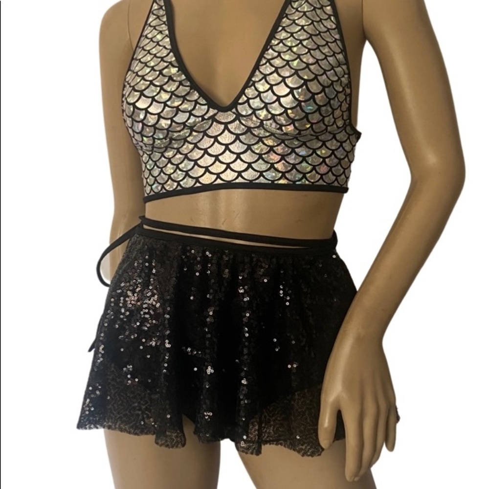 Sequins mini wrap skirt